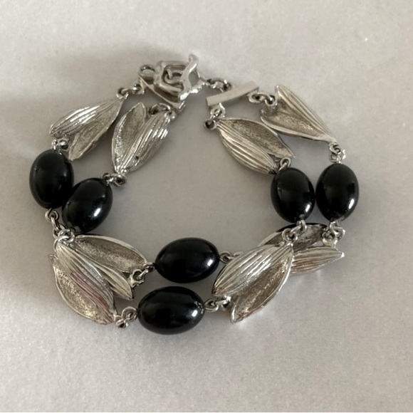 Jewelry - Vintage Silver and Black Bracelet